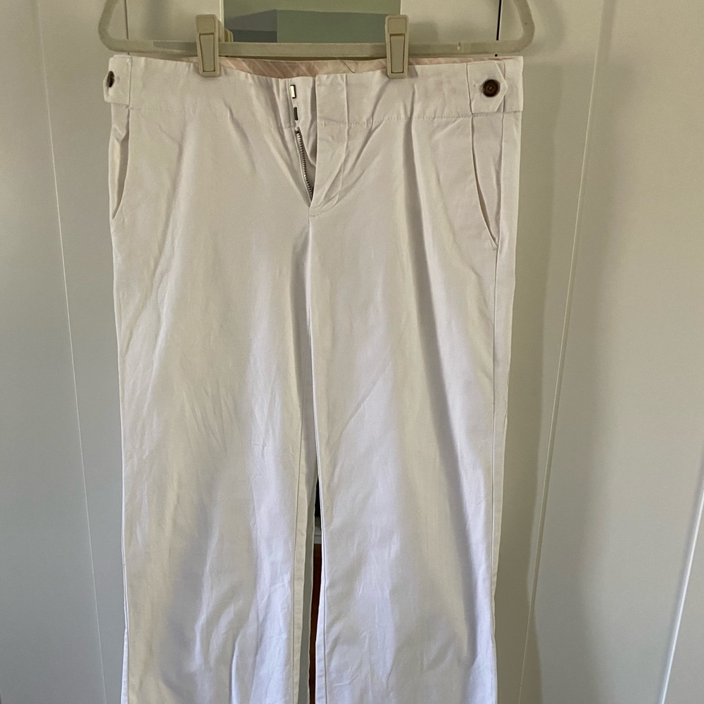 White Gap pants